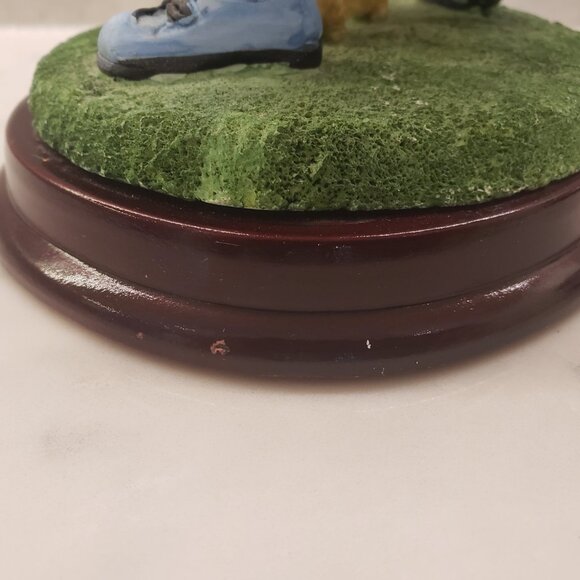 The Natelia Collection dad teaching son baseball figurine - Picture 3 of 9